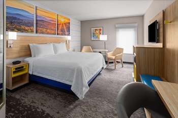 Standard Room, 1 King Bed