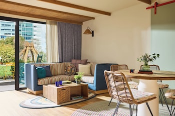 Clubhouse, 1 Bedroom, Patio