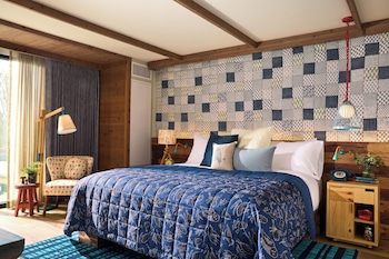 Cabin 1 Bedroom Suite