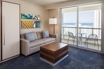 Suite, 1 Bedroom, Partial Ocean View