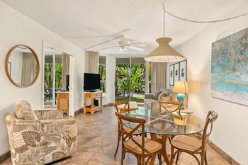 2 Bedroom Deluxe Suite