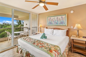 1 Bedroom Deluxe Partial Ocean View