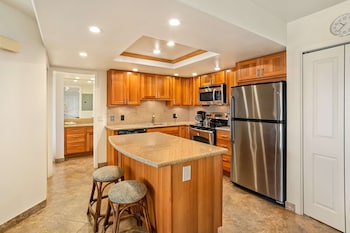 2 Bedroom Deluxe Partial Ocean View