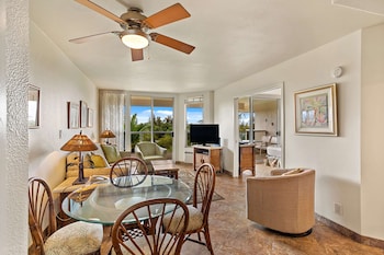 1 Bedroom Deluxe Partial Ocean View