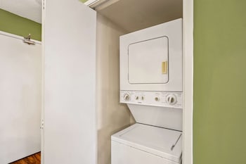 1 Bedroom Standard Suite