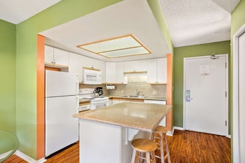 1 Bedroom Standard Suite