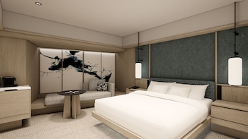 Family Room, 1 King Bed, Non Smoking