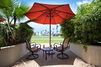 Cabana Room, Private Terrace, Direct Pool Access, Beach Access & Mall Shuttle