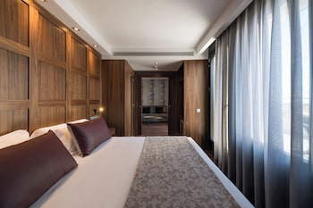 Suite, Private Pool (Single Use)
