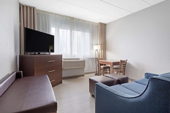 Suite, 2 Double Beds, Non Smoking