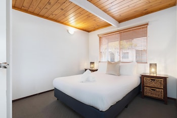 Chalet - 2 Bedroom,1 Bathroom