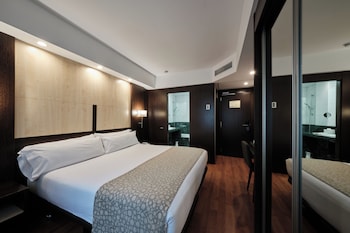 Premium Double Room Single Use (Single Use)