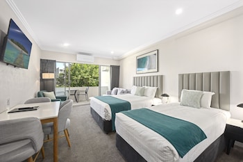 Superior Twin Room, Balcony, River View
