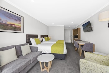 Superior Twin Room, Balcony, River View