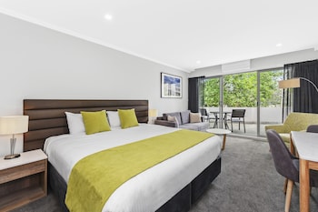 Superior Double Room, 1 King Bed, Balcony, River View