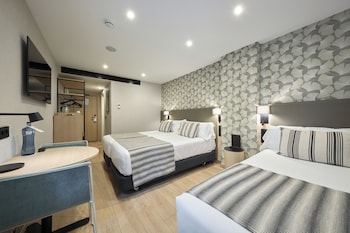 Premium Triple Room (Deluxe)