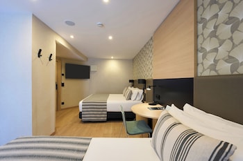 Premium Triple Room, Terrace (Deluxe)