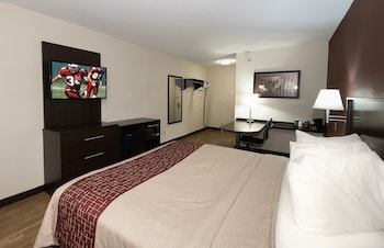 Superior Room, 1 King Bed, Non Smoking (First Floor)