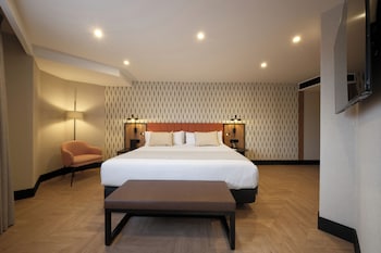 Family Room (Deluxe, 2 adults + 2 children)
