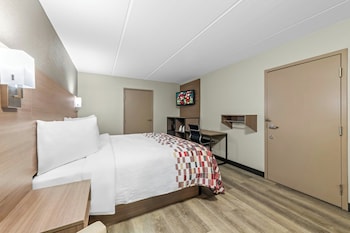 Superior Room, 1 King Bed, Accessible (Roll-In Shower, Smoke Free)