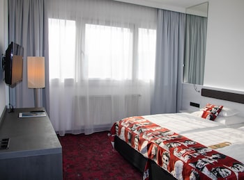 Comfort Room, River View