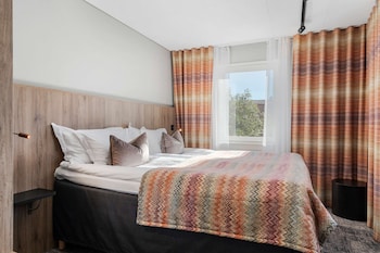 Business Room, 2 Twin Beds, Non Smoking (with Sofabed)