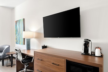 Hayward ADA Room, 1 King Bed, Accessible