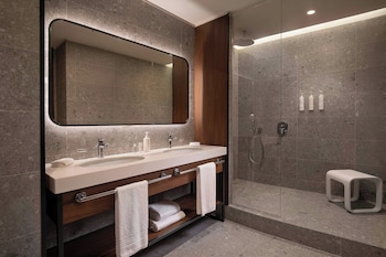 Suite, 1 Bedroom, City View