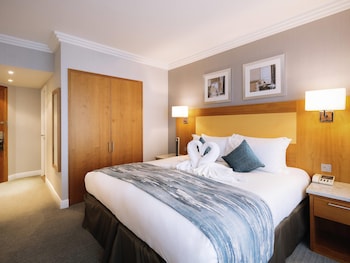 Suite, 1 Queen Bed (Prestige)
