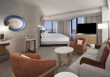 Deluxe Suite, 2 Queen Beds, Tower