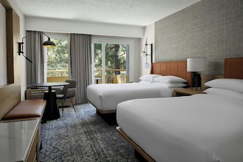 Room, 2 Queen Beds, Balcony
