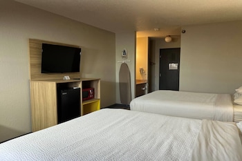 Standard Room, 2 Queen Beds