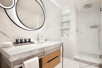 Junior Suite, 1 Double Bed, City View