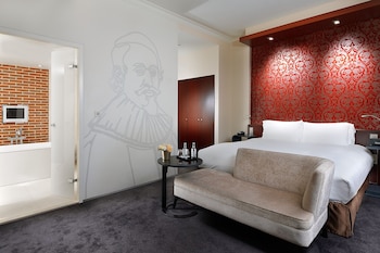 Suite, 1 King Bed