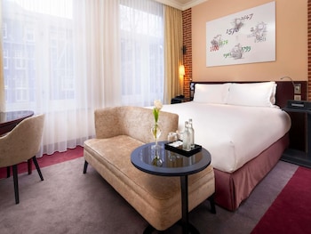 Superior Room, 1 Queen Bed