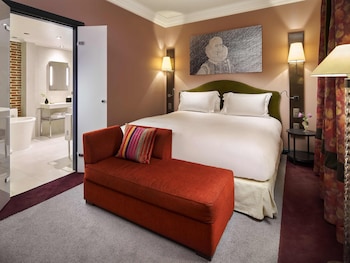 Suite, 1 King Bed (Canal House)