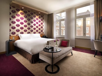 Junior Suite, 1 King Bed (View)