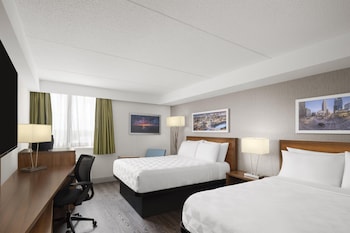 Standard Room, 2 Queen Beds, Non Smoking, Corner