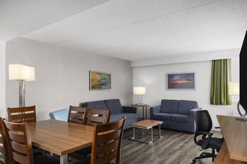 Suite, 2 Queen Beds, Non Smoking (Walk-in Shower;with Sofabed)