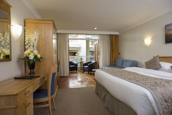 Double Room (Atrium)
