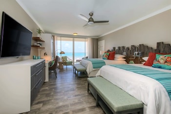 Junior Suite, Oceanfront (Luxury)