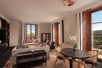Classic Suite, 1 Bedroom, Resort View (Balcony)