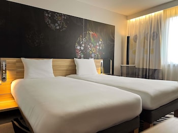 Room, 2 Twin Beds, Garden View (2 people)