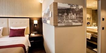Premium Room, City View