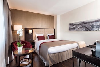 Premium Room, City View