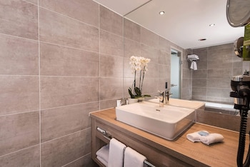 Premium Room, City View