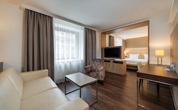Junior Suite, City View