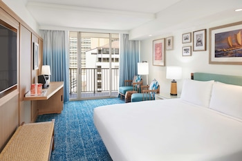 Room, 1 King Bed, Mobility Accessible, Partial Ocean View
