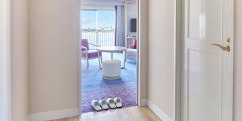Junior Suite with Lounge Access, Non Smoking, 11-12 Floor