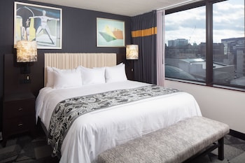 Superior King High Floor